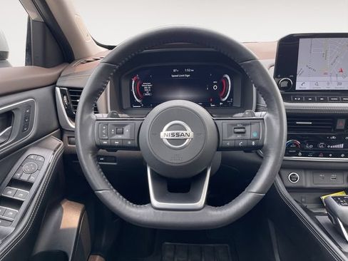 Used 2021 Nissan Rogue Platinum AWD/4WD image 12