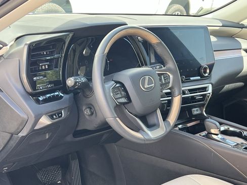 Used 2023 Lexus RX 350 Premium w/ Accessory Package AWD/4WD image 16