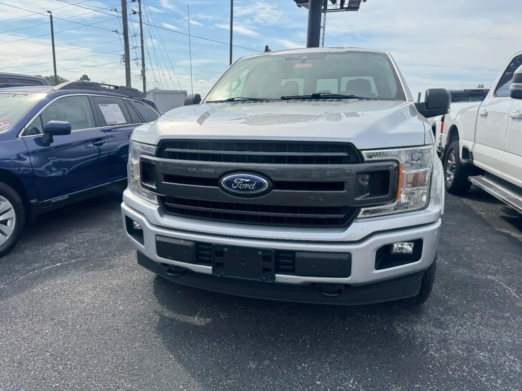 Used 2019 Ford F150 XLT w/ Equipment Group 302A Luxury AWD/4WD image 5