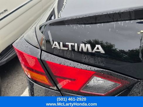 Used 2025 Nissan Altima 2.5 SV FWD image 7