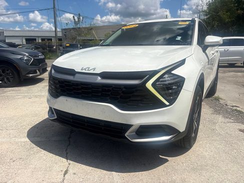 Used 2024 Kia Sportage LX AWD/4WD image 7
