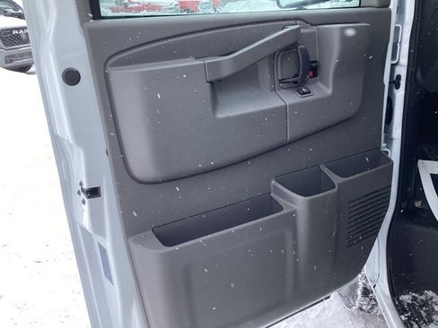New 2026 Chevrolet Express 3500 w/ Power Convenience Package image 15