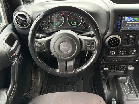 Used 2013 Jeep Wrangler Unlimited Sport image 14