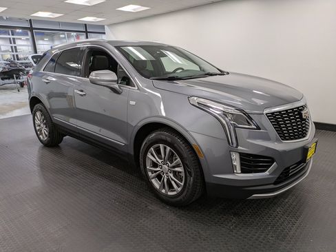 Used 2021 Cadillac XT5 Premium Luxury image 3