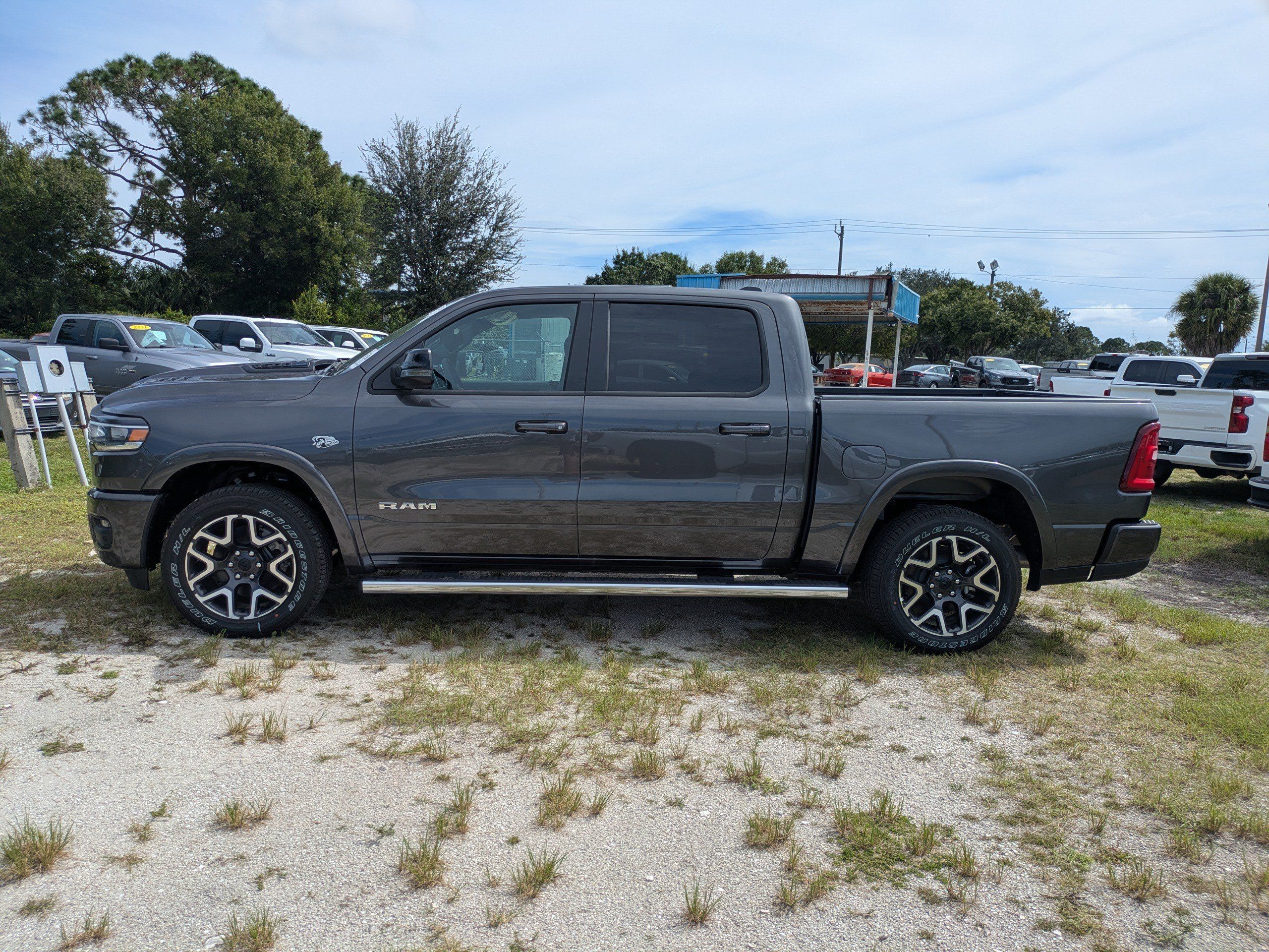 Used 2026 RAM 1500 Laramie w/ Sport Appearance Package AWD/4WD image 7