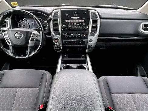 Used 2020 Nissan Titan SV w/ SV Convenience Package image 8
