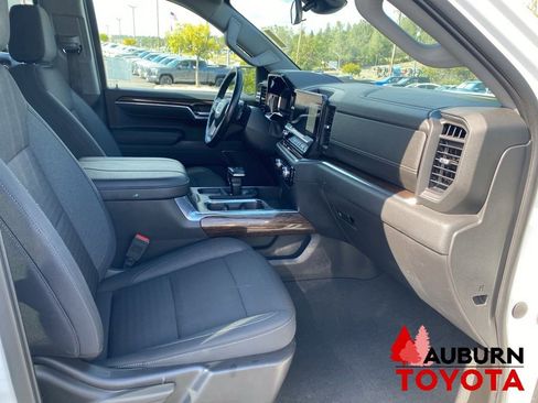 Used 2023 GMC Sierra 1500 Elevation AWD/4WD image 14