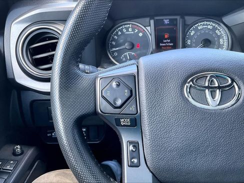 Used 2020 Toyota Tacoma TRD Pro AWD/4WD image 24