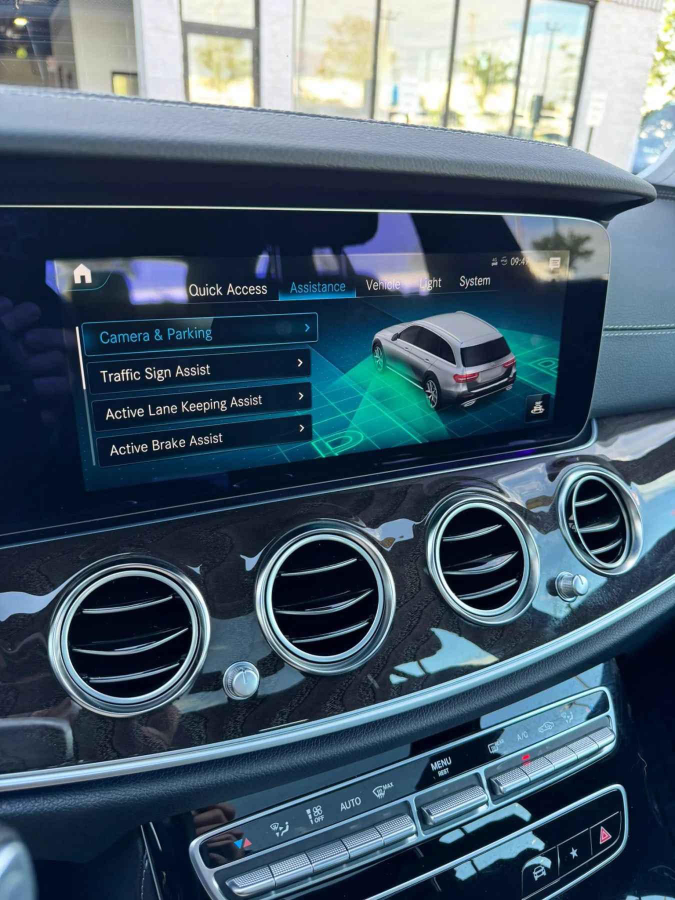 Used 2023 Mercedes-Benz E 450 4MATIC All-Terrain Wagon image 38