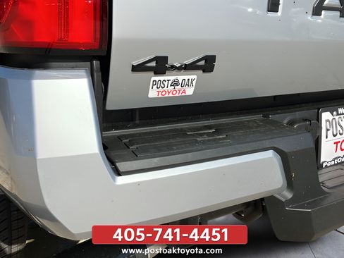 New 2026 Toyota Tacoma TRD Off-Road AWD/4WD image 17
