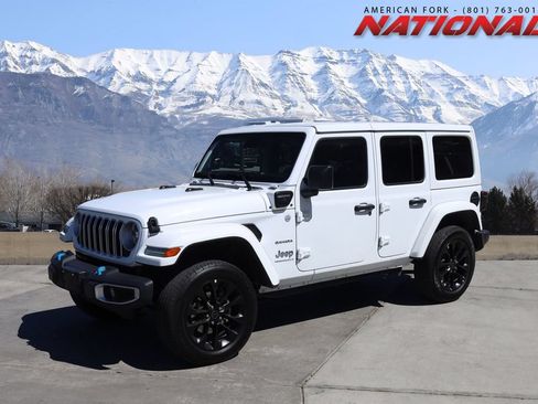 Used 2024 Jeep Wrangler Unlimited Sahara AWD/4WD image 1
