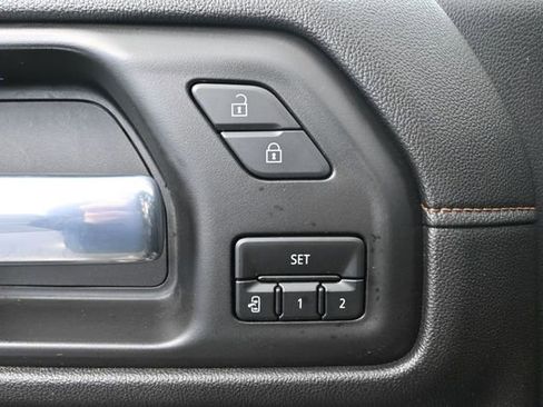 Used 2021 GMC Sierra 1500 AT4 w/ AT4 Carbonpro Edition AWD/4WD image 25