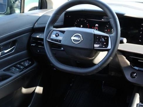 Certified 2025 Nissan Murano SV AWD/4WD image 24
