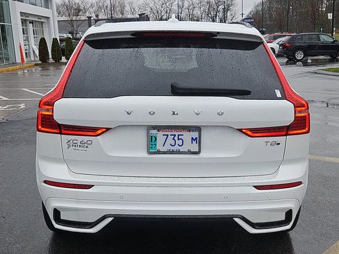 Used 2025 Volvo XC60 T8 Plus w/ Climate Package image 27