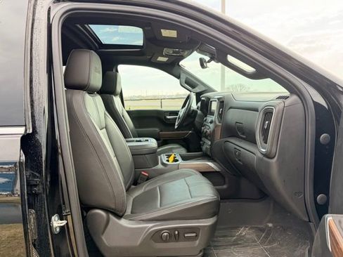 Used 2020 Chevrolet Silverado 1500 High Country w/ Technology Package image 10