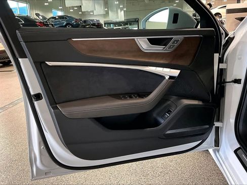 Used 2025 Audi A6 3.0T Prestige image 19