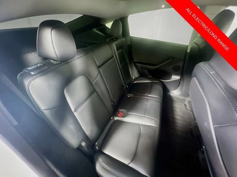 Used 2023 Tesla Model Y Long Range AWD/4WD image 27