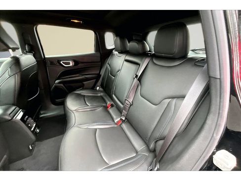 Certified 2025 Jeep Compass Limited w/ High Altitude Package image 22