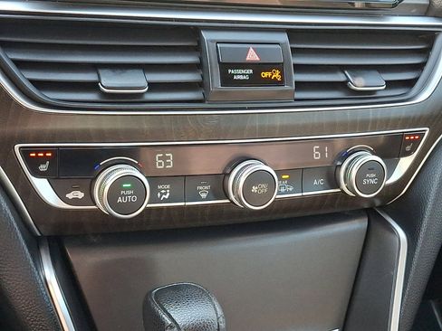 Used 2018 Honda Accord EX image 24