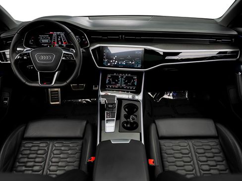 Used 2023 Audi RS 6 w/ Executive Package AWD/4WD image 4