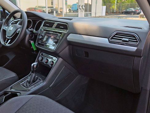 Used 2021 Volkswagen Tiguan S FWD image 45