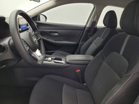 Used 2025 Nissan Sentra SV FWD image 17