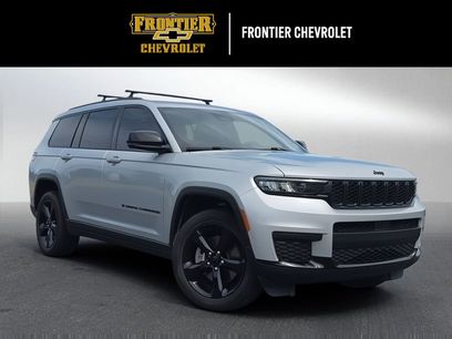 Used 2023 Jeep Grand Cherokee L Laredo