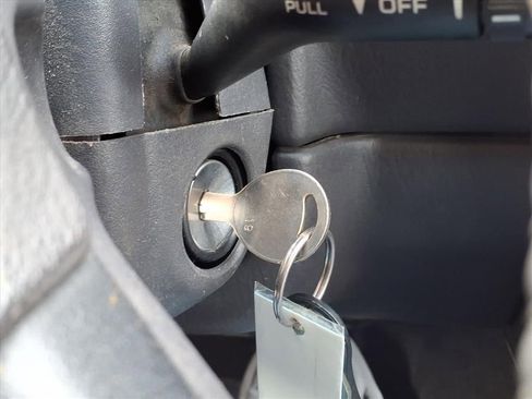 Used 2000 Jeep Cherokee Sport image 26