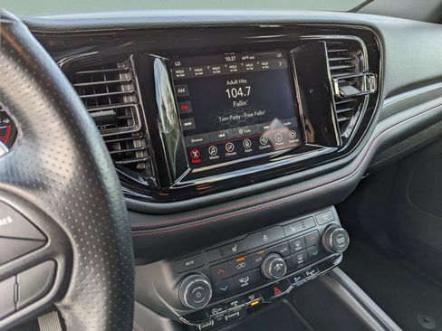 Used 2023 Dodge Durango GT image 28