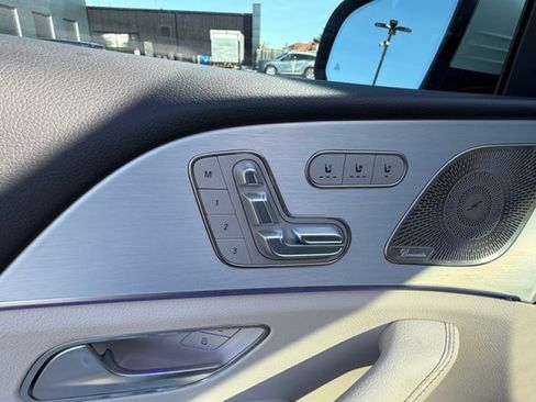 Used 2022 Mercedes-Benz GLE 350 4MATIC image 11