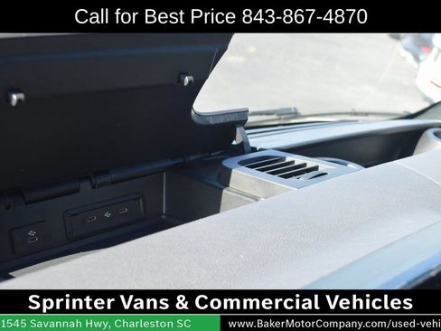 Used 2025 Mercedes-Benz Sprinter 2500 image 28