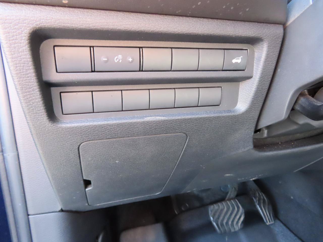 Used 2022 Mitsubishi Outlander SE AWD/4WD image 28