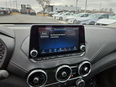 Used 2022 Nissan Sentra SV w/ Trunk Package image 25