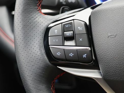 Used 2025 Ford Explorer ST image 21