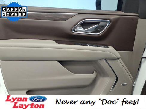 Used 2024 Chevrolet Suburban Z71 w/ Luxury Package image 13