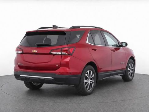 Used 2024 Chevrolet Equinox LT w/ LPO, Floor Liner Package FWD image 14