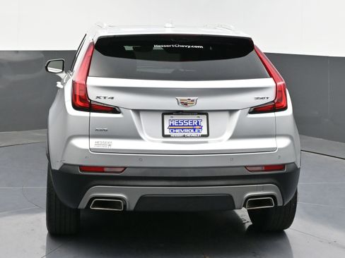 Used 2022 Cadillac XT4 Premium Luxury w/ Enhanced Visibility Package AWD/4WD image 6