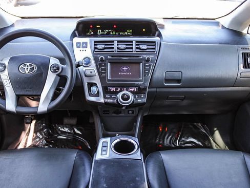 Used 2012 Toyota Prius V Five FWD image 12