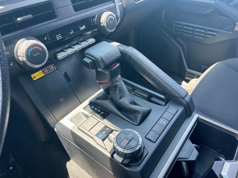 Used 2025 Toyota 4Runner TRD Off-Road AWD/4WD image 41