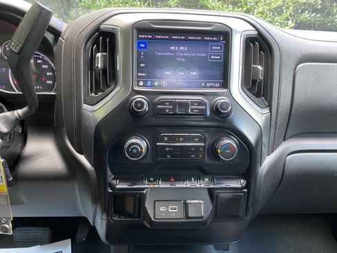 Used 2020 Chevrolet Silverado 1500 LT w/ Trailering Package AWD/4WD image 25