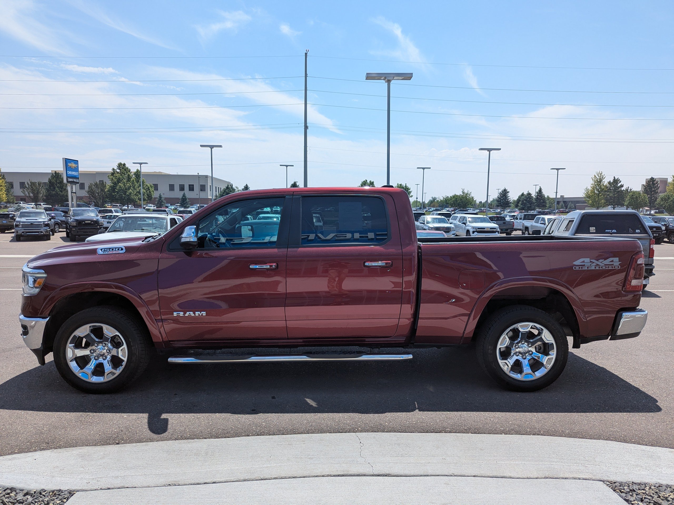 Used 2020 RAM 1500 Laramie AWD/4WD image 9