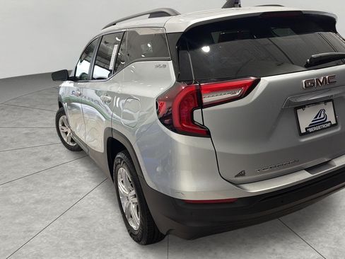 Used 2022 GMC Terrain SLE w/ Driver Convenience Package AWD/4WD image 25
