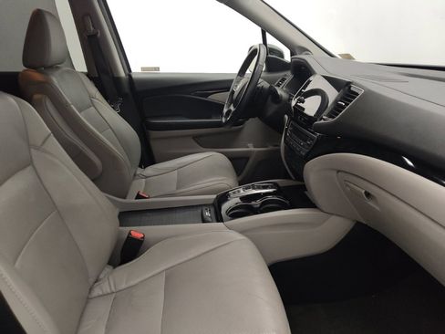 Used 2019 Honda Pilot Elite image 21