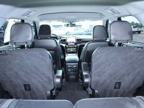 Used 2023 Ford Explorer Limited w/ Hybrid Equipment Group 310A AWD/4WD image 13