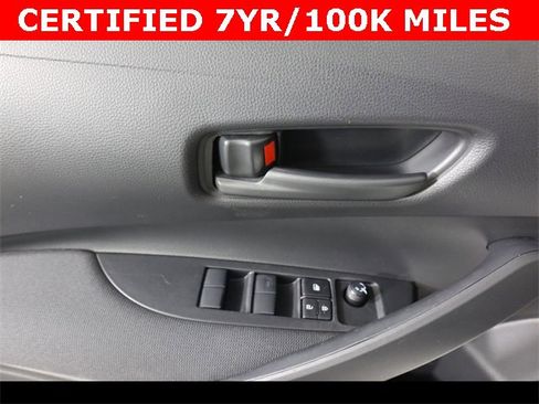 Used 2025 Toyota Corolla LE image 16