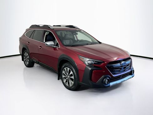 Used 2023 Subaru Outback Touring XT AWD/4WD image 3