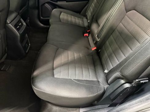 Used 2019 Ford Edge SEL image 18