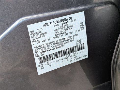 Used 2024 Ford Edge Titanium image 24