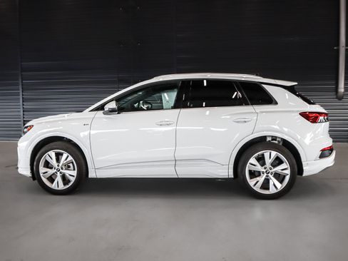 Certified 2023 Audi Q4 e-tron Premium Plus w/ Premium Plus image 10