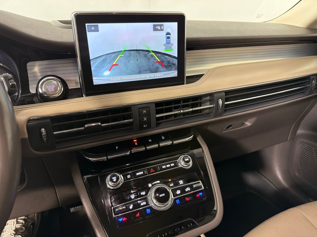 Used 2022 Lincoln Corsair AWD w/ Premium Package image 17